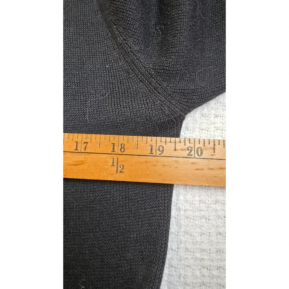 Woolrich Zip Up Sweater Womens M Black Floral Embroidered Excellent
